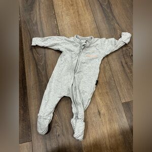 Bonds wondersuit newborn 0000